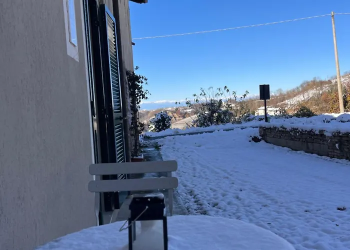 Nina S Casa Di Langa Holiday home *